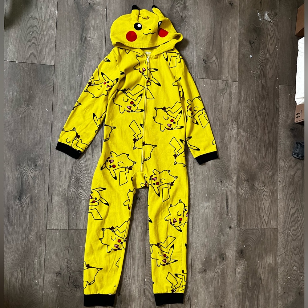 Pokemon Pikachu Yellow Kids Footie